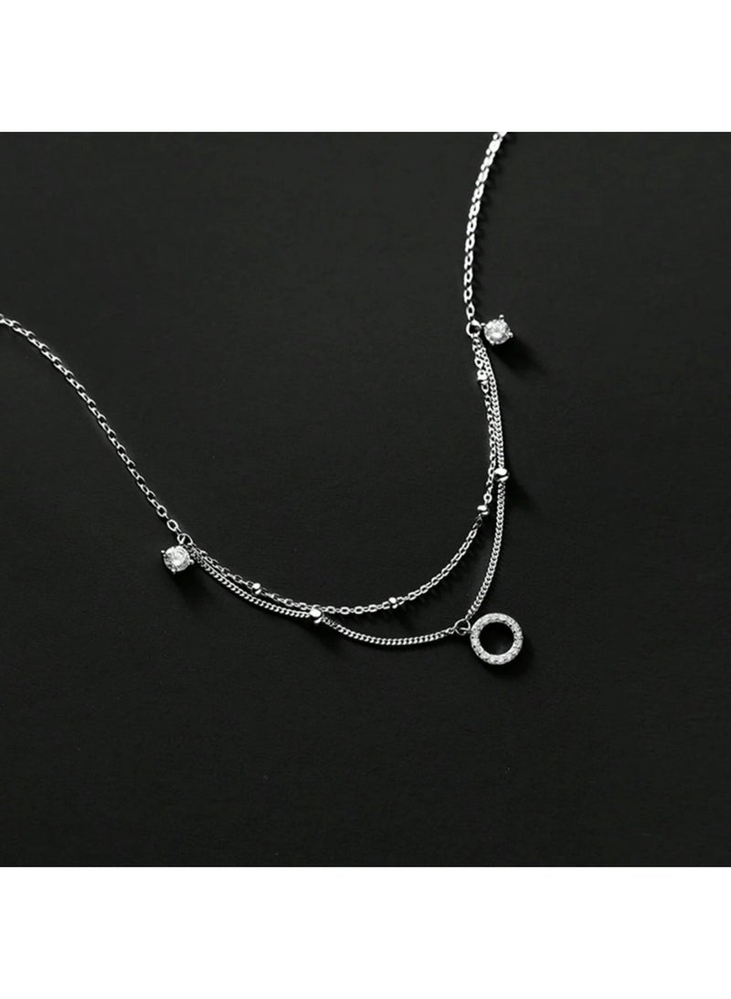 ڤيا خلخال أنيق بتصميم هندسي راقٍ يضفي لمسة فاخرة وهادئة على إطلالتك اليومية أو عند تقديمه كهدية مميزة. - Image 2